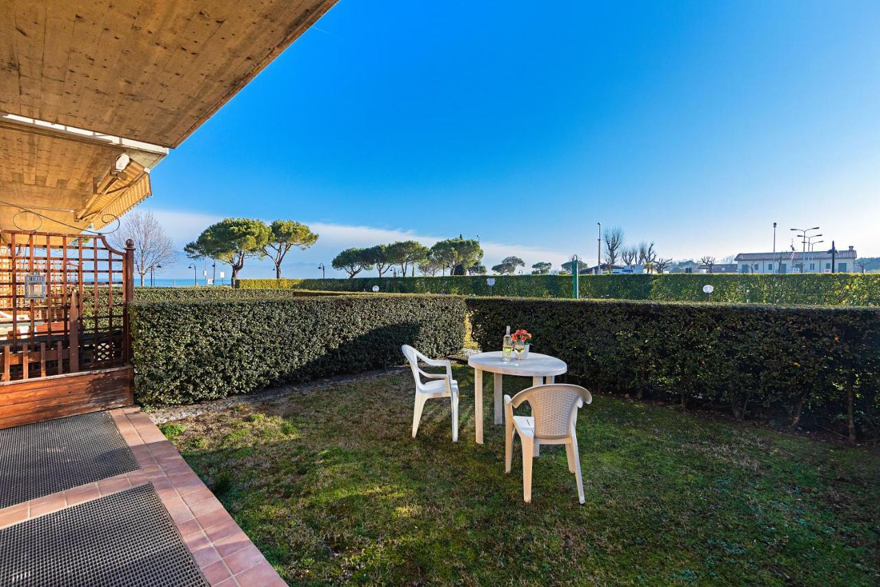 I Mosaici Apartments By Wonderful Italy Сирмионе Экстерьер фото